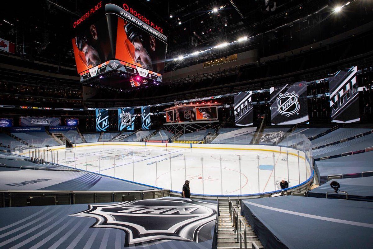 NHL's tweet photo. The stages are set #StanleyCup
➡ Scotiabank Arena in Toronto
⬅ Rogers Place in Edmonton https://t.co/7eE4peXBW6