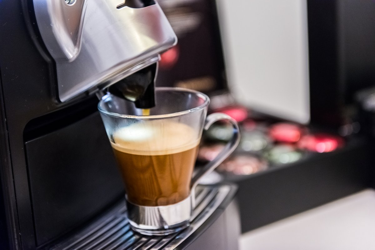 MCEC's tweet photo. Did you know MCEC was the first convention centre in the world to recycle Nespresso pods☕️? MCEC is constantly thinking of innovative ways to reduce its impact on the environment ♻️.
#Sustainability #Recycle #Nespresso #Coffee #MCEC #Environment https://t.co/bt0OdohK2P