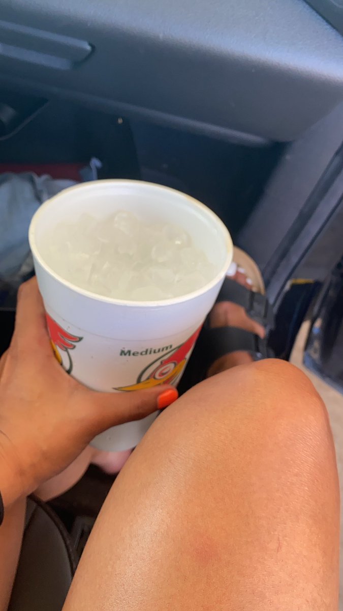AWainwrightTV's tweet photo. Only way ima make it through the summer out here. #ImNotOkay #ItsHot #ImaKeepSayingIt #WhenDoesItEnd #HowDoPeopleLiveLikeThis https://t.co/shIERP1ivk