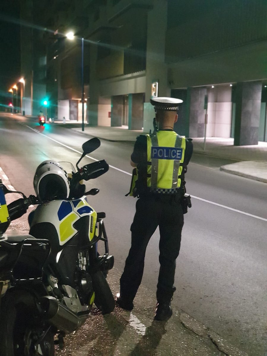 RGPolice's tweet photo. Response Team officers conducting Op Drive Safe engaging with the community and providing driver awareness. #opdrivesafe #communitypolicing #driverawareness #educatingdrivers #intervention https://t.co/r8UhzNdcja