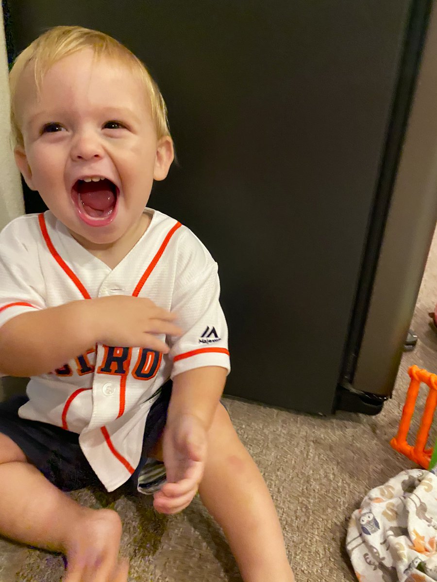 cassidyriverss's tweet photo. We are so excited that baseball is back ⚾️💙🧡 https://t.co/3WrbbSh2WP