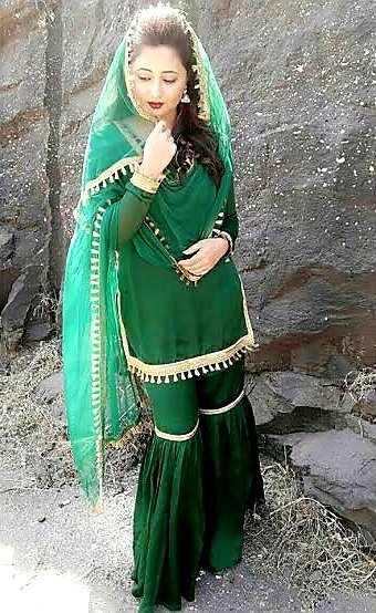 2. Great Wall Of China (China)  #RashamiDesai  @TheRashamiDesai