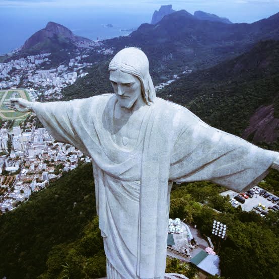 7. Christ the Redeemer (Brazil)  #RashamiDesai  @TheRashamiDesai