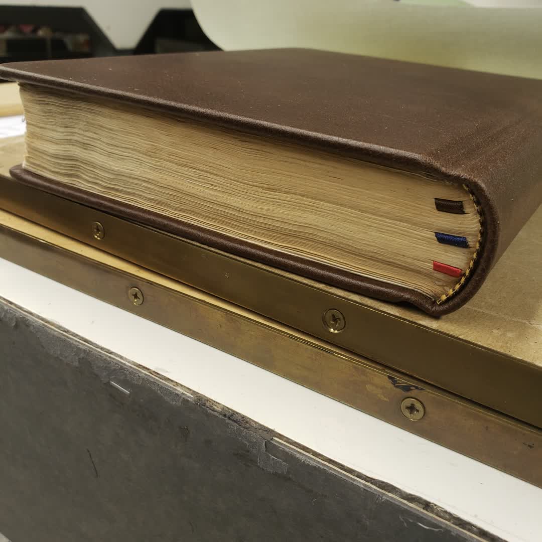 rosbookbinding's tweet image. A Palestinian Bible with a new hardcover!