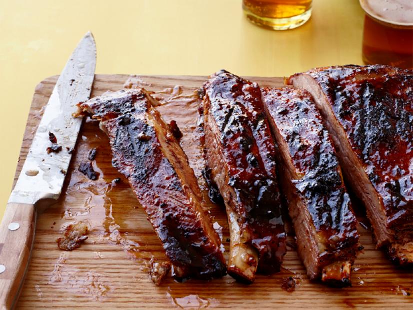 MeatMeatGo's tweet image. Hope y'all are having a good Sunday &amp;amp; keeping the beers hand crampin' cold while those grills fire away! 🔥 Ribs might just be the official food of Sunday at our house. Cheers! 🍻 ☀️

#meatocracy #meatocracyapp #grillout #bbq #buydirect #beef #supportlocal #barbeque #smoked