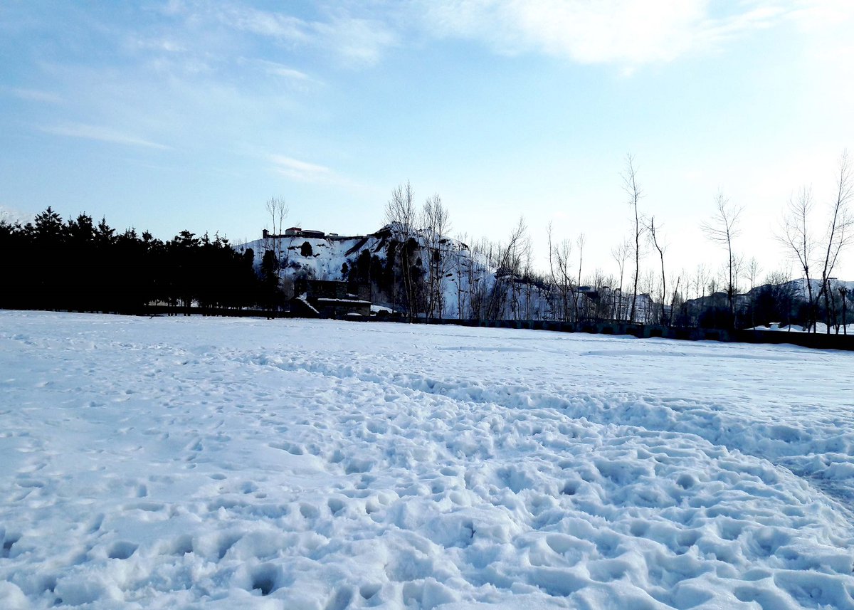DIRLowerDotCOM's tweet photo. Shahi rest house Snow time....!!
visit https://t.co/f1dL3Mpk28 for more photos
#BuildDirChitralMotorway  to promote tourism to these areas https://t.co/LZVaQFETKf