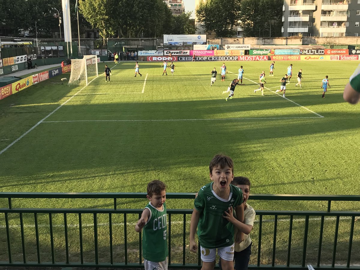 FerroOficial's tweet photo. #Ferro116 💚🎂

Crecemos en #Ferro, juntos, amando nuestros colores. 

El alma del club sos vos 🚂 https://t.co/nLSlEl8sTL