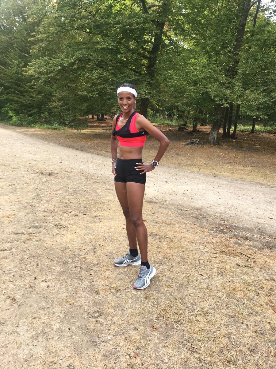 meksenwoldu's tweet photo. La plus longue sortie de ma vie:  30kms ce matin en 2h08 en 4’16 🤷‍♀️
Irai-je plus loin encore un jour ?... Wait and See.😉 
🎥 @dinarhurui 
#hardworkpaysoff #asicseurope #ffblast #efcvo #longrun #determination https://t.co/otHh0ovU8w
