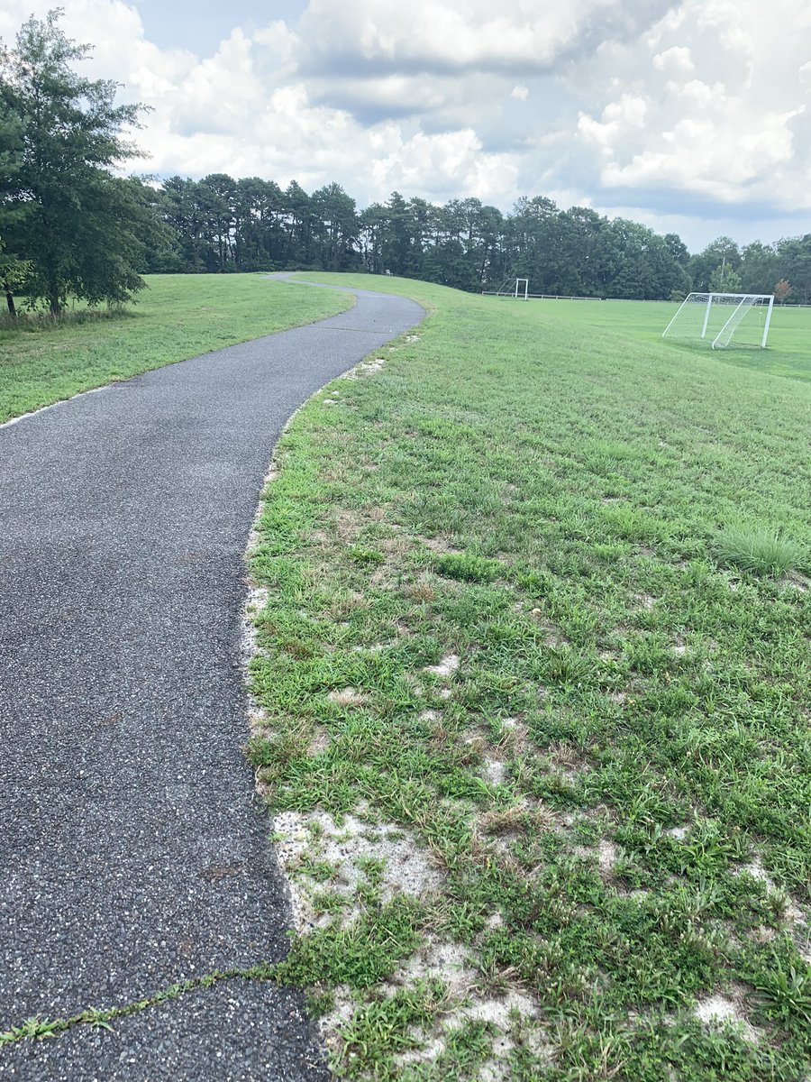 GlennGRobbins's tweet image. “Shrug it all off and wipe it clean - every annoyance and distraction - and reach utter stillness.” Marcus Aurelius #Stillness #Reflection #HowMightWe #Zen #GratitudeWalk