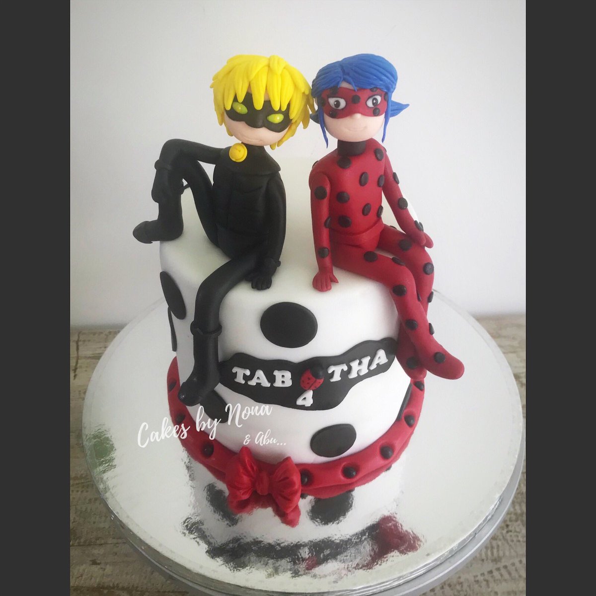 Cakesbynona's tweet photo. Miraculous Lady bug and Cat Noir Bday cake #miraculousladybug #catnoir #miraculousladybugcake #catnoircake #customizedcakes #pastelespersonalizados #cakedecorating #cakes #losmejorespasteles #bestcakes #kidscakes #pastelesinfantiles #cakesbynona #cakesbynonaandabu #custommade https://t.co/pITx0hqwbn