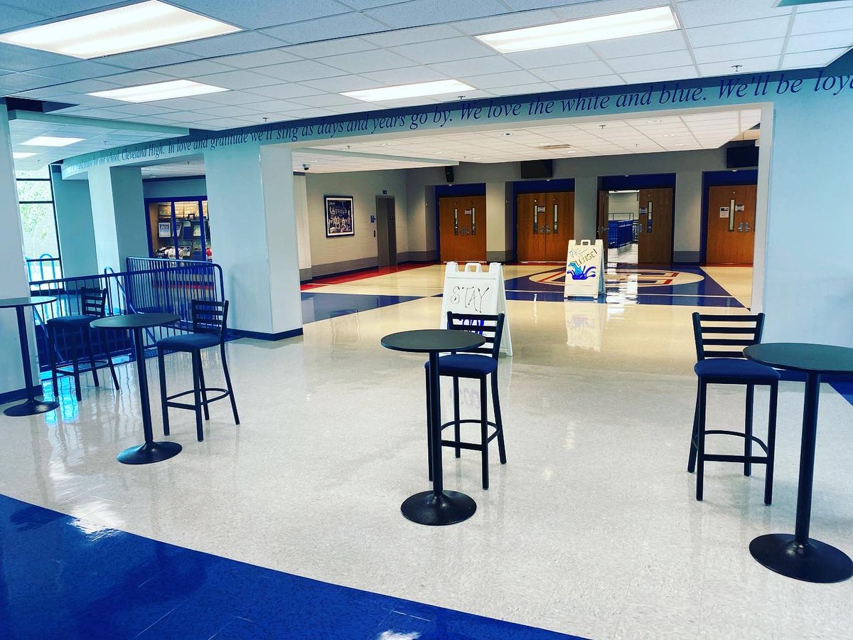 AutumnOBryanCCS's tweet image. We are excited to welcome back our staff tomorrow. We are thankful to have an amazing team of professionals in our building who lead and love in unchartered territory. The 💙 of a Raider beats strong!