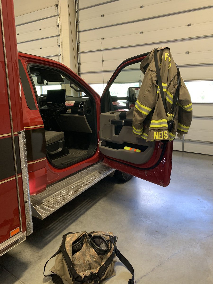 fredneis's tweet photo. My office till morning. The opportunity to do this job part time fills my soul. Find what fills your soul and chase it with passion and determination! #EMS #nurse #firefighter https://t.co/D34D9CBNY4