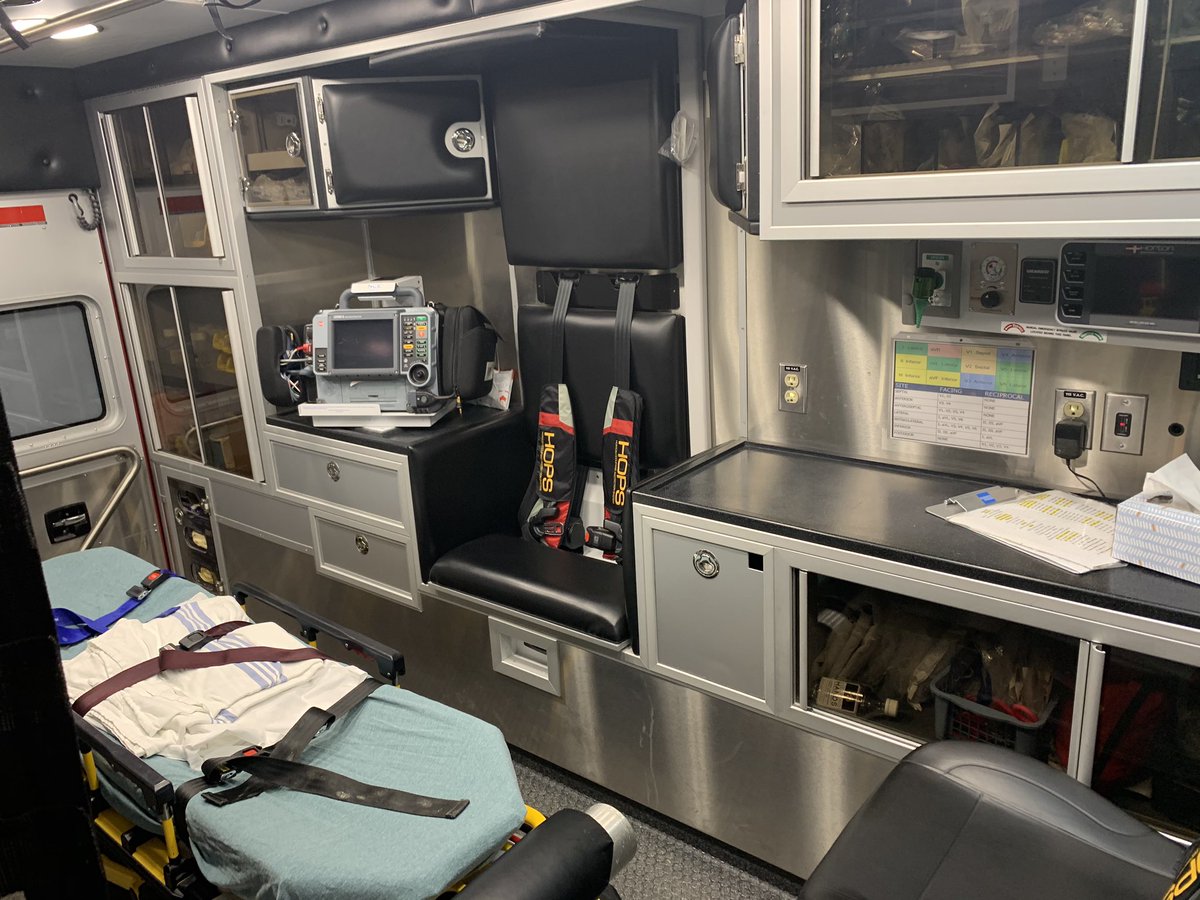 fredneis's tweet photo. My office till morning. The opportunity to do this job part time fills my soul. Find what fills your soul and chase it with passion and determination! #EMS #nurse #firefighter https://t.co/D34D9CBNY4