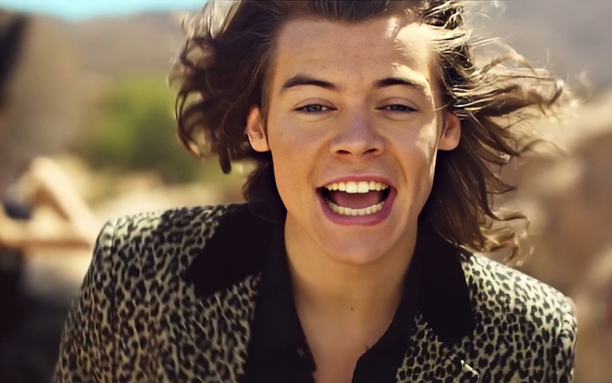 harrystylesmoot's tweet photo. Harry Harry in Steal My Girl (4K Video)✌️ https://t.co/PsO0dr07m5