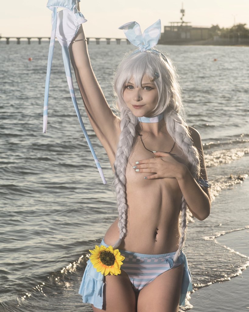 tsuki_des's tweet photo. Captain, my swimsuit is off, can you help me?🤤
800 rt If you want to throw my swimsuit out to sea🥰

Version without sticker for 9level ⤵️ https://t.co/W1xuAe30XR
