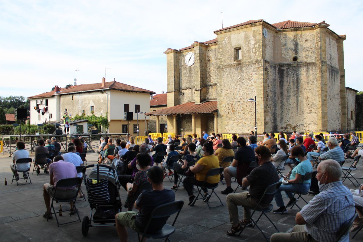 noaua's tweet photo. #Zubieta Kultur Biran! Asteburuko ekitaldiak ere prebentzio neurri zorrotzen artean:
https://t.co/iHEE4EpNYd https://t.co/MDmcpp5awT