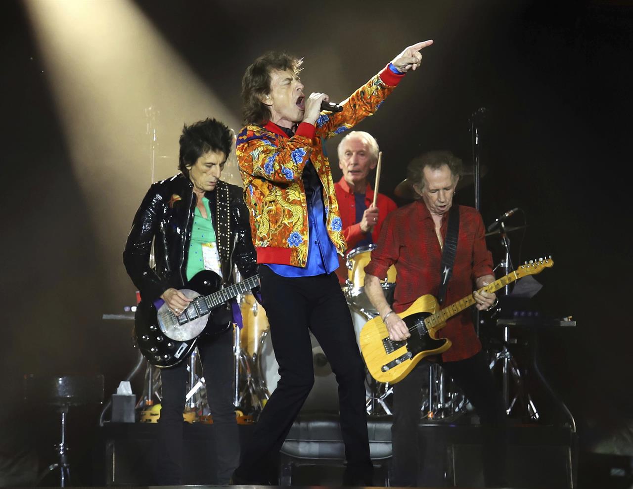 Happy 77th birthday, Mick Jagger! Still the benchmark for a rock \n\ roll front man!! Here\s to many more!!! 