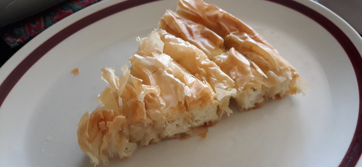 greekmiss's tweet photo. Havenβt posted in a while but still on the #coronabaking trip. Today we have Greek strifti tiropota or Greek cheese pie made in a circular pattern #baking #bakinggoals #wanttobeabaker #yummy https://t.co/nUuTNLeGlq