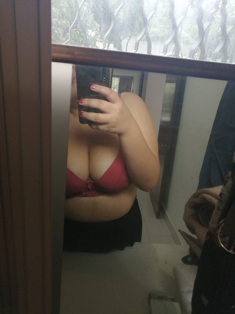 tits_bouncing's tweet photo. Got a new bra and it's so cute, I love it. I want someone to come on it.

Also, oops, it disappeared.

#Horny #BigTits #Cute #nsfw #sexy #tits #fuckme #StockingsSunday #mexicanbbw #bbw https://t.co/YD4a8WBEHv