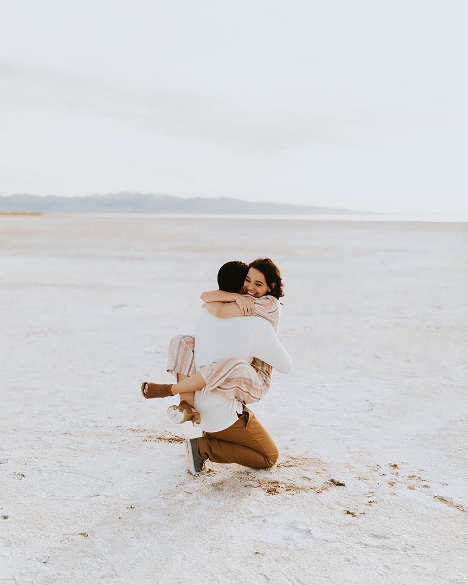 WeddingWire's tweet photo. Kai proposed to Aubree with her grandmother's ring during a photo session!💕💍 If you couldn't tell by the jump and epic hug... she said "YES!" 
{Maree Miraglia Photography} https://t.co/cNy7xL92yt