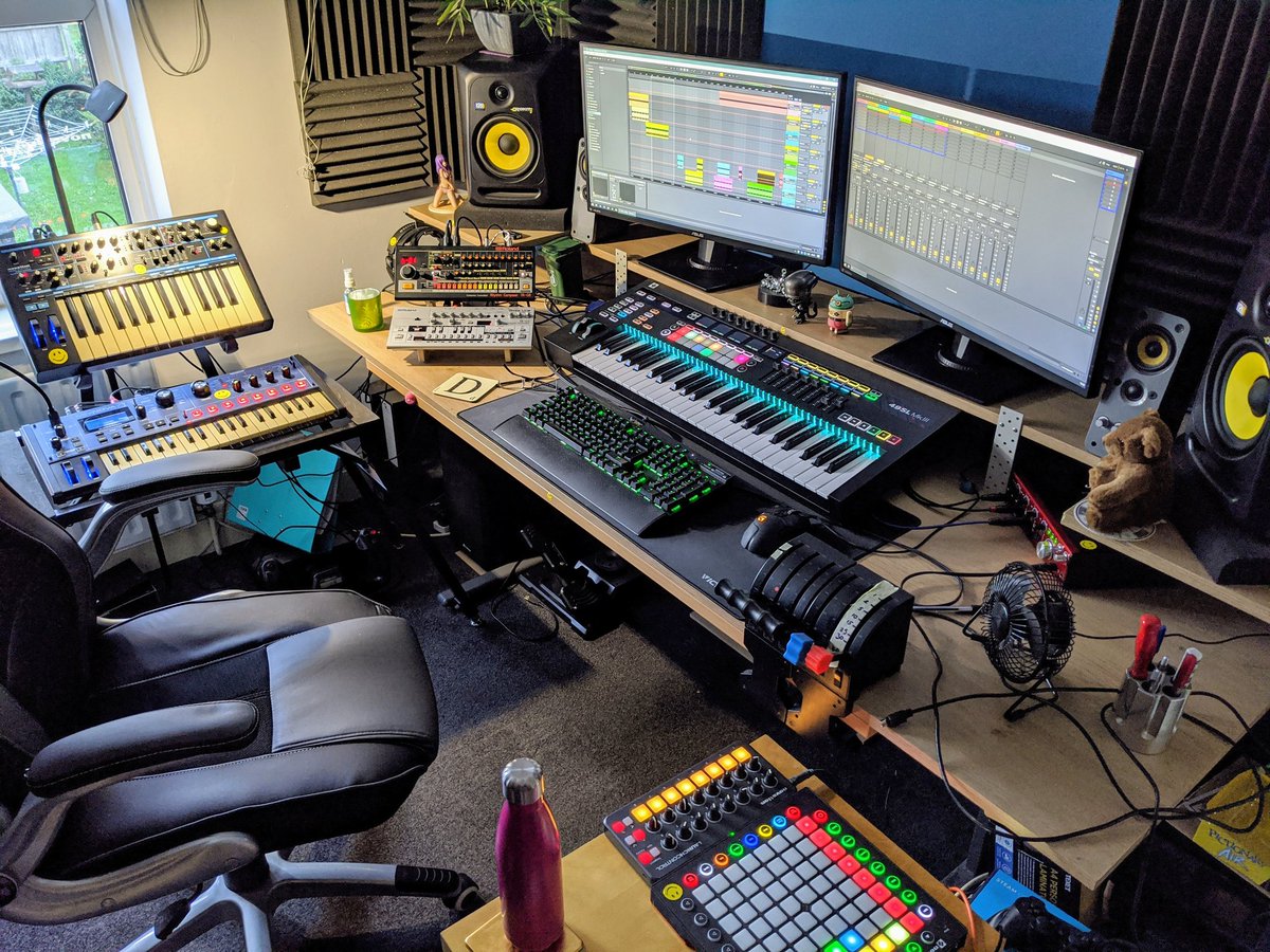 Demon © tweet media