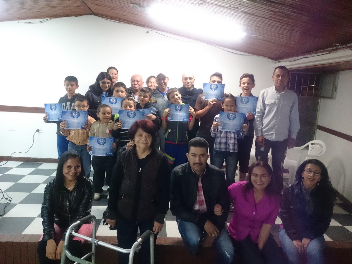 Alanzbarrera's tweet photo. En estos #MIRA20Años hemos sacado adelante muchas leyes en favor de los más necesitados @mira https://t.co/wQWpeNNYyi