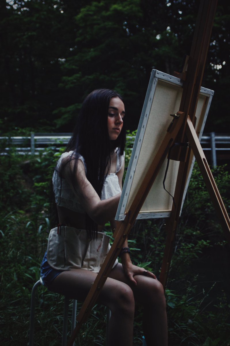 funeralbelleart's tweet photo. Did you know for the small price of 

$0.00 

You could rt my artwork and help me find my next customer? Cool right🌿
(Link in bio) https://t.co/5Y8cpJG41S