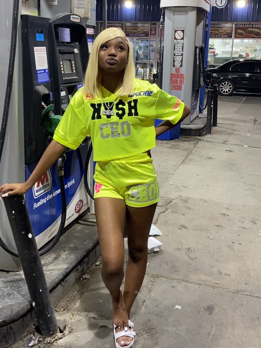 CEOKupkake's tweet photo. N🚫 fraud shit but I’m flipping shit 🔃
Ima CEO, that mean I run shit 💼
Got ya favorite girl Inna ʞ ∀ $ H fit💰
Korrupt KA$H
#KA$HKutie #CheckTheDetails https://t.co/YGtEaXOidR