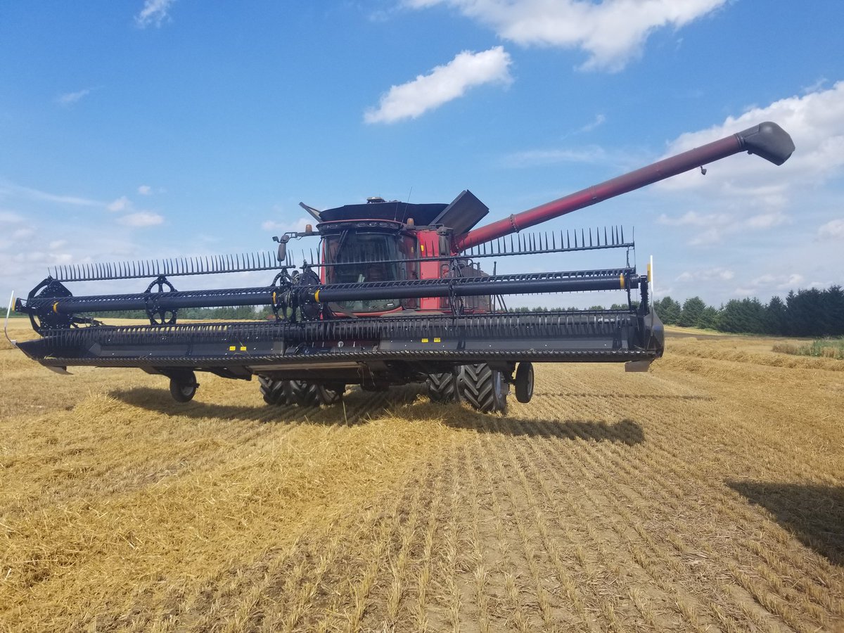 Thanks to the guys with the maryhill volunteer fire dept. Had a small fire up by the rotor gearbox. 
How a bolt tightened at the case ih factory would loosen after 1500 hours is beyond me.