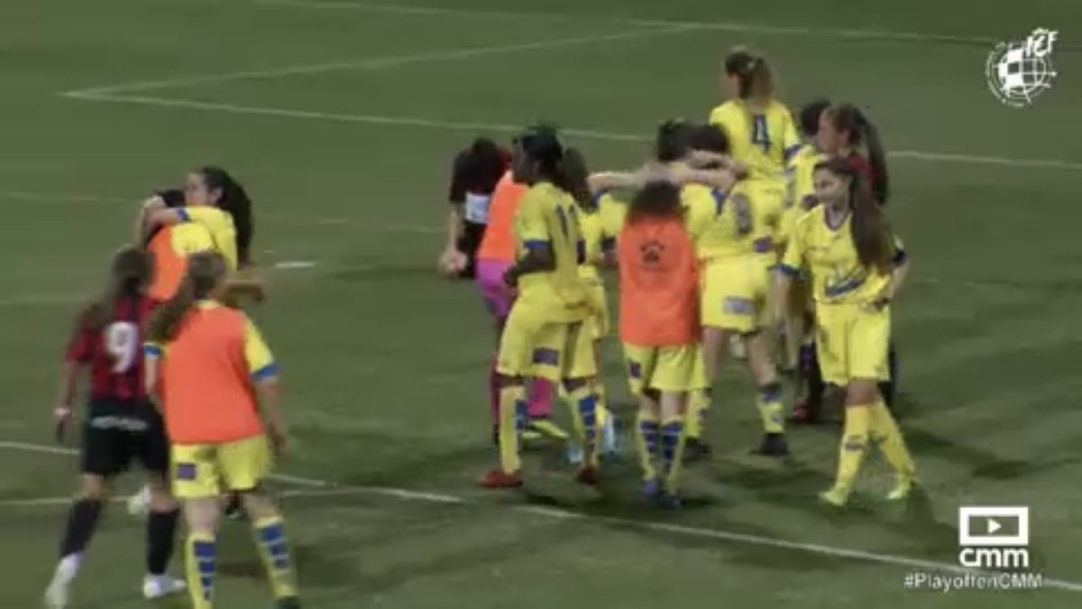Cflasolana's tweet photo. ¡¡ FINA FINAL FINAL !! 

El @FFSOLANA asciende de categoría tras su victoria ante el Unión Viera por 1-0

¡¡ ENHORABUENA A TODA LA FAMILIA DEL @FFSOLANA !! 

💙💛💙💛💙💛💙💛💙💛 https://t.co/NotOxhJaUI
