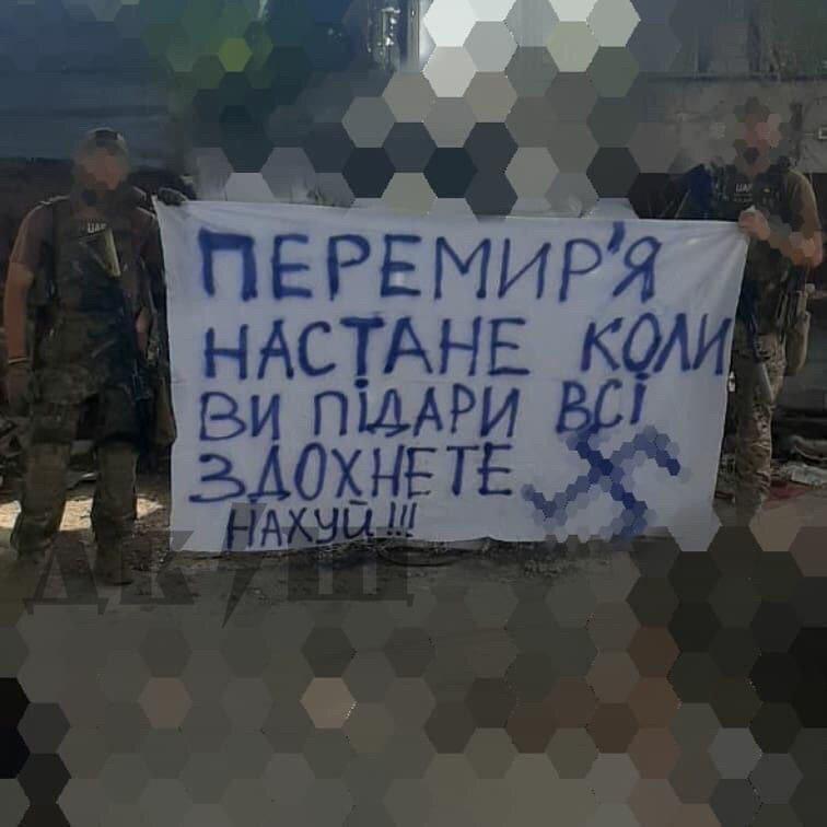 Ed4ShU1XkAclm5z?format=jpg&name=900x900