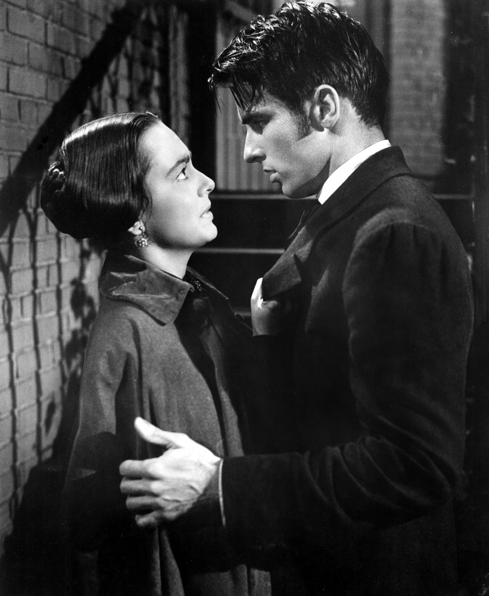 Catherine Sloper and Morris Townsend plan an elopement that is not to be.