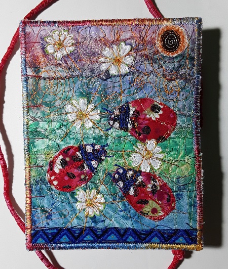 StitchbasketDes's tweet photo. 'A Loveliness of Ladybirds', a surprise gift for a very special friend. This was such a joy to create and I wish her good luck in her writing over the coming months.
#oxfordshireartweeks
#ladybirds
#surprisegifts
#machineembroidery
#happystitching
https://t.co/bamn8ucKpn https://t.co/w0FKKQmvkt