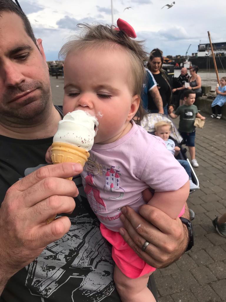 ProfGAWilliams's tweet photo. Had a great weekend in Filey! Now back to the grindstone for painting the new kitchen.  #quickbreak #diyweek https://t.co/rTWIvafkNI