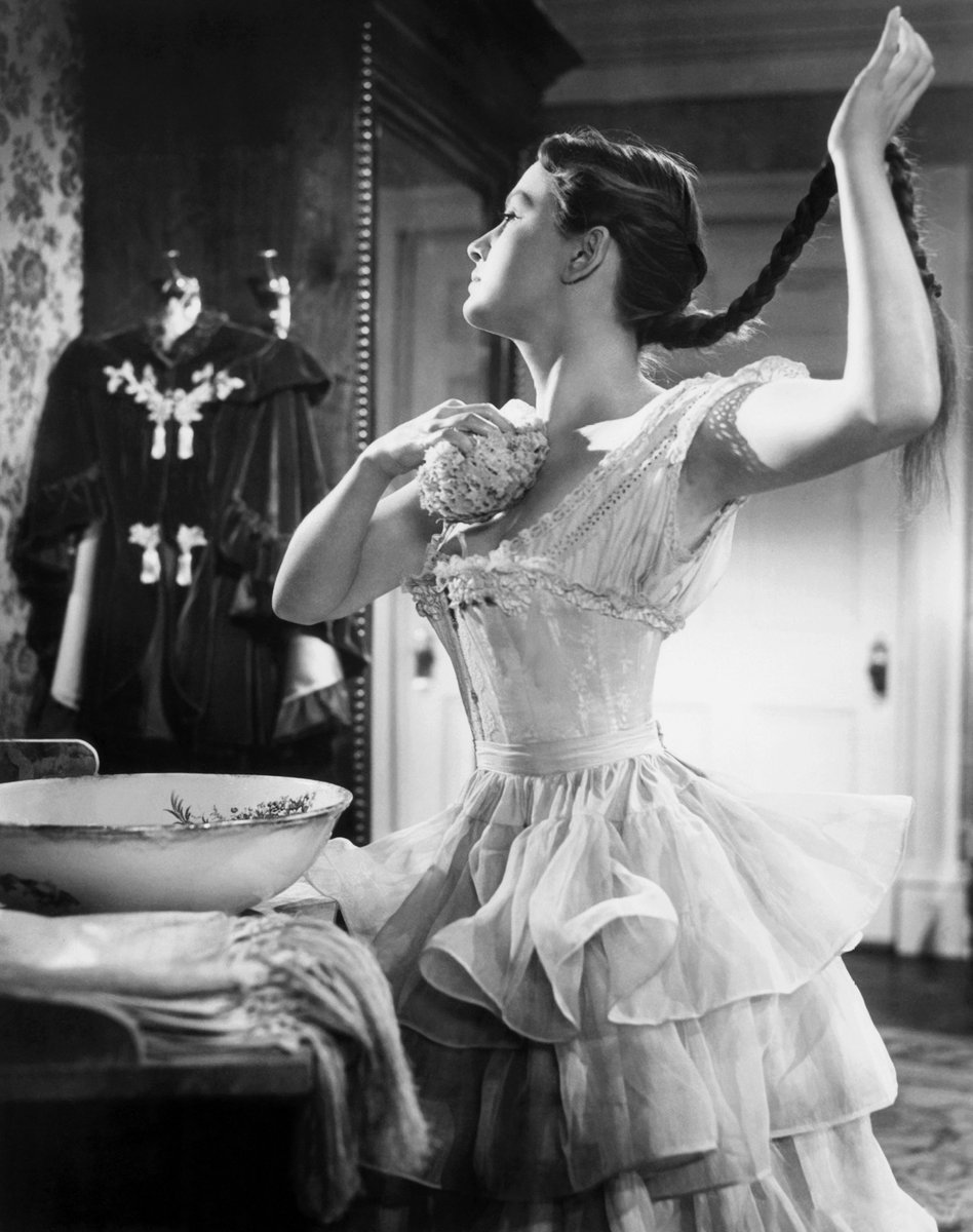 This isn’t in the film, but I love that hair flip action!