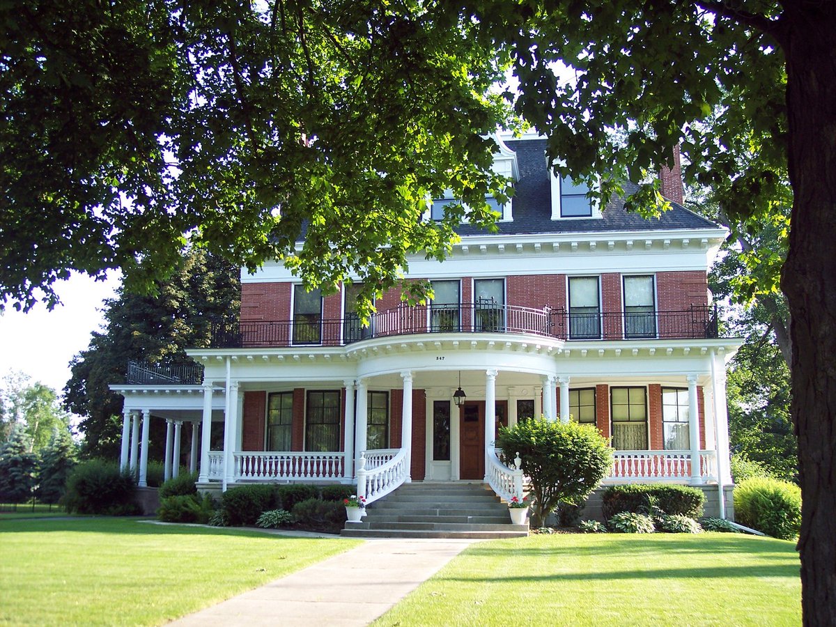 Does Your Luxury Home and Auto Insurance need to be reviewed? #Insurance #luxuryhomes #Luxury | ameritrustins.com/does-your-luxu…
