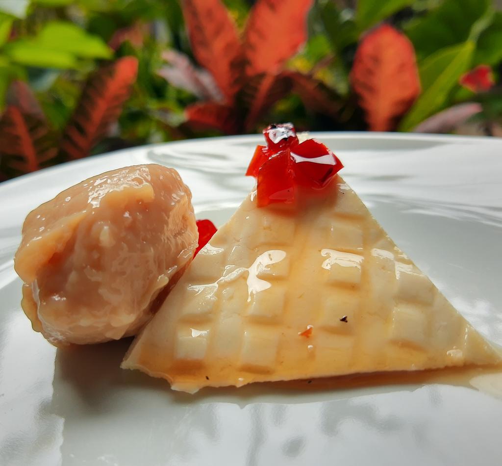 SantaMieles's tweet photo. Seguimos transformando tu paladar... Cuajada y arequipe de El Pastoreo-RealMilk con nuestra salsa de pimentón.

#SocorroSantander #Honey https://t.co/qoJbYwFaTa