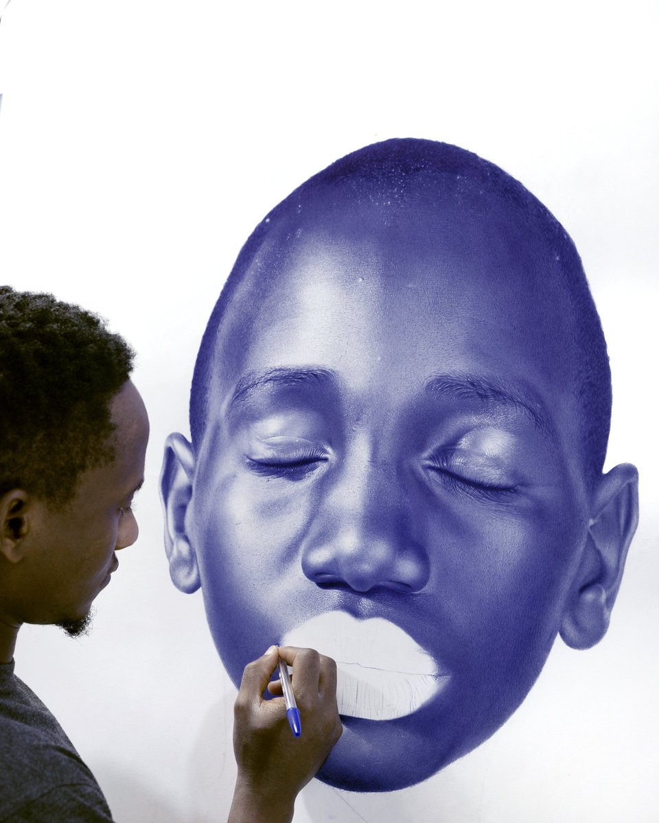 UkonuOscar's tweet photo. Hello Twitter, I'm a ballpen artist, and here's my latest drawing  titled 'GIVE US THIS DAY OUR DAILY BREATH' #drawingwhileblack #WeAreNigerianCreatives #oscarukonu https://t.co/7UAgBhzAL8