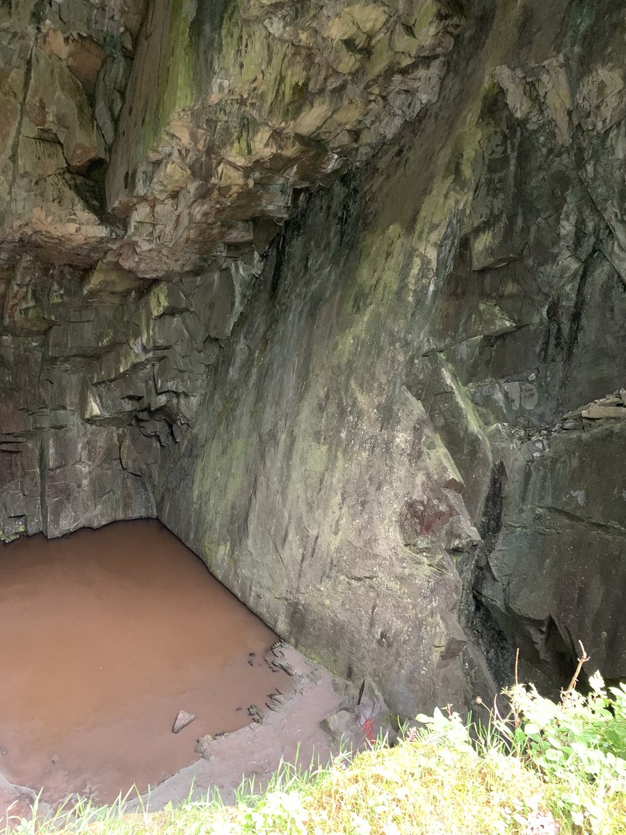 face_collie's tweet photo. Cathedral Cavern. #lakedistrict https://t.co/PVvWPDP45d