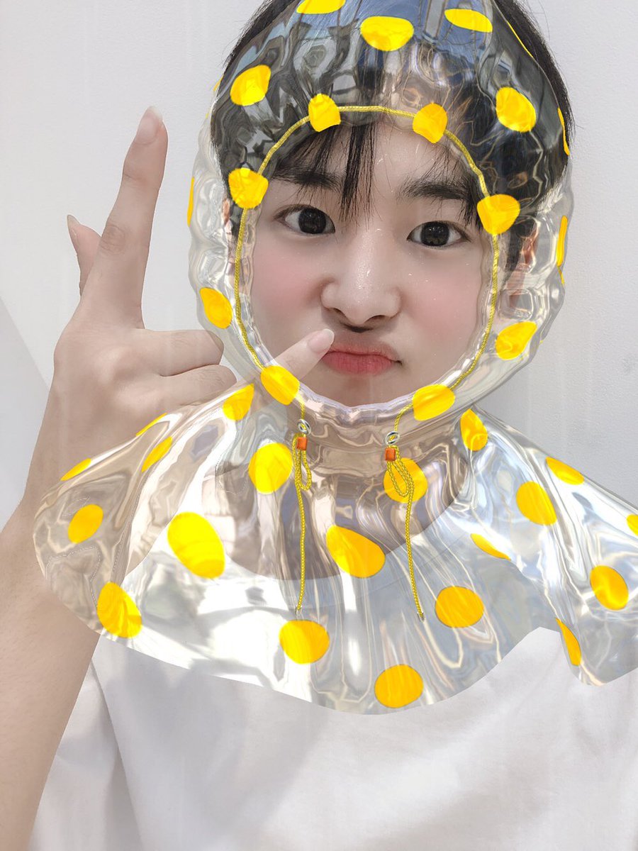 -byungchan selcas; a long but very necessary thread♡