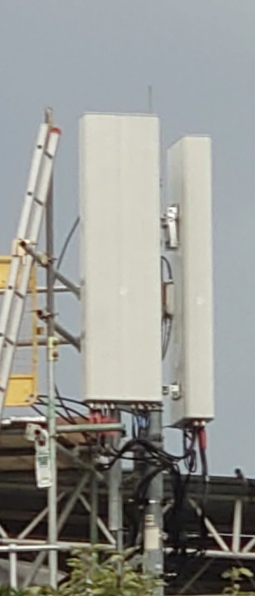 Phonemast's tweet image. #Vodafoneuk / #o2uk  upgrade underway in Erith Kent