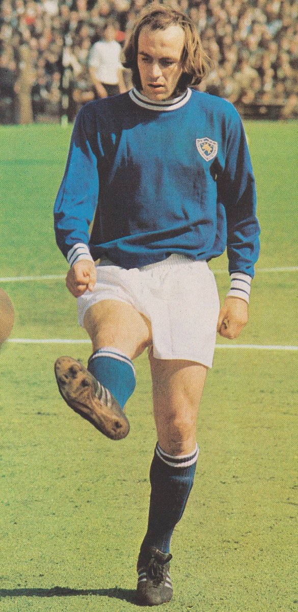 robertmdaws's tweet photo. #RodneyFern played as an amateur for Measham Imps before turning professional in 1967 with Leicester City.@LCFC #LCFC https://t.co/pJossUrslp