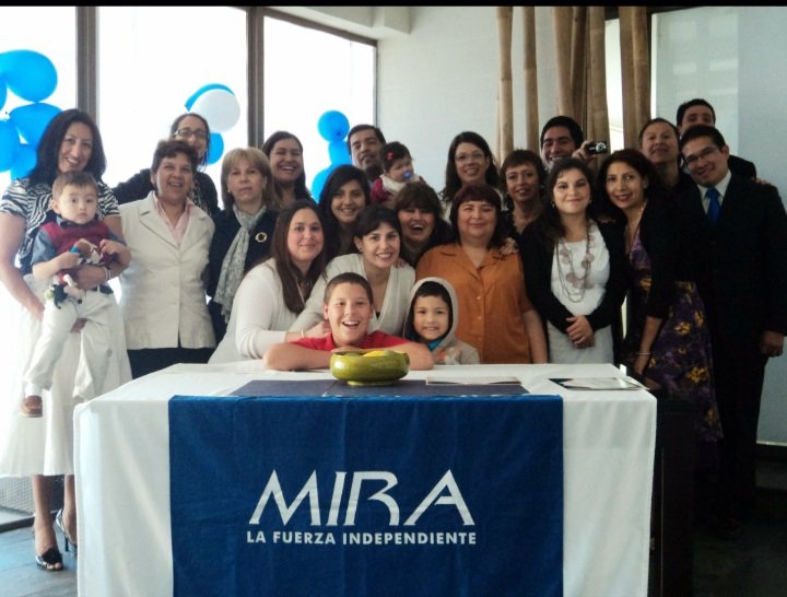 angelamql's tweet photo. 🥳feliz cumpleaños MIRA
Han cambiado el rumbo de Colombia, sembrando valores y ejemplo para todo el mundo 
Viva MIRA
@Partido MIRA
@carlos_guevara 
@AnaPaolaAgudelo 
@aydeelizarazoc 
@irmalherrera 
@Virguez https://t.co/HgnUYArChM