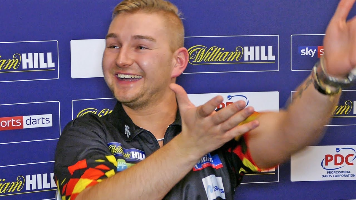djk29_'s tweet photo. Triple crown titles won:

Dimitri Van den Bergh - 1
Gerwyn Price - 0 

#WorldMatchplay #WM20 https://t.co/1DjNpuFHIc