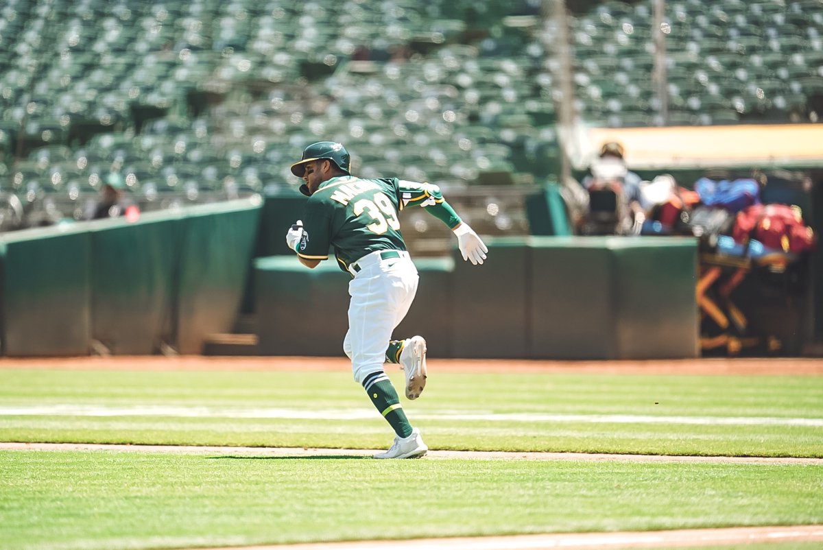 Athletics's tweet photo. Welcome to The Bigs, Vimael Machín!
#RootedInOakland https://t.co/wjiUtHytS1