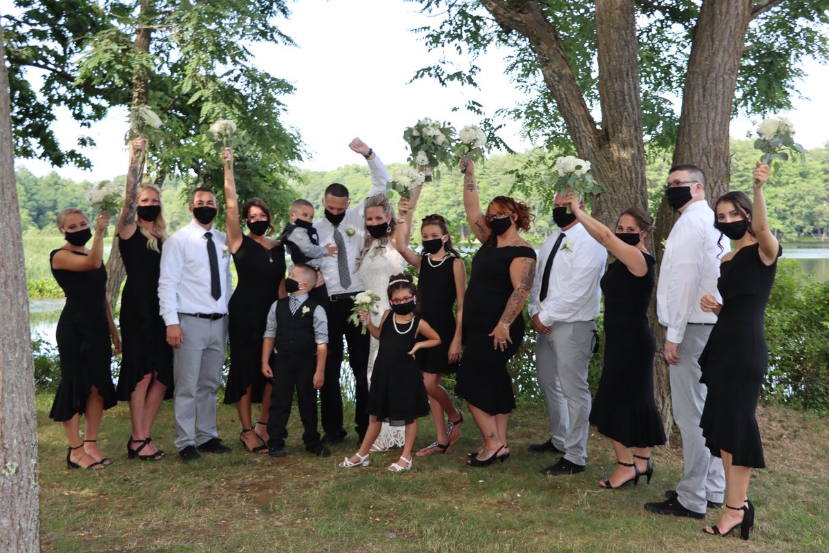 foto_go's tweet photo. Thanks for Visiting The Magic Mirror at Ashley and Shane's Wedding! We have uploaded 4 videos from the special dances and over 1600 photos from last nights wedding. We are honored to have been part of such a special night! 📷 💑 - https://t.co/fh3XKLzb9i https://t.co/8dS3zmExU5