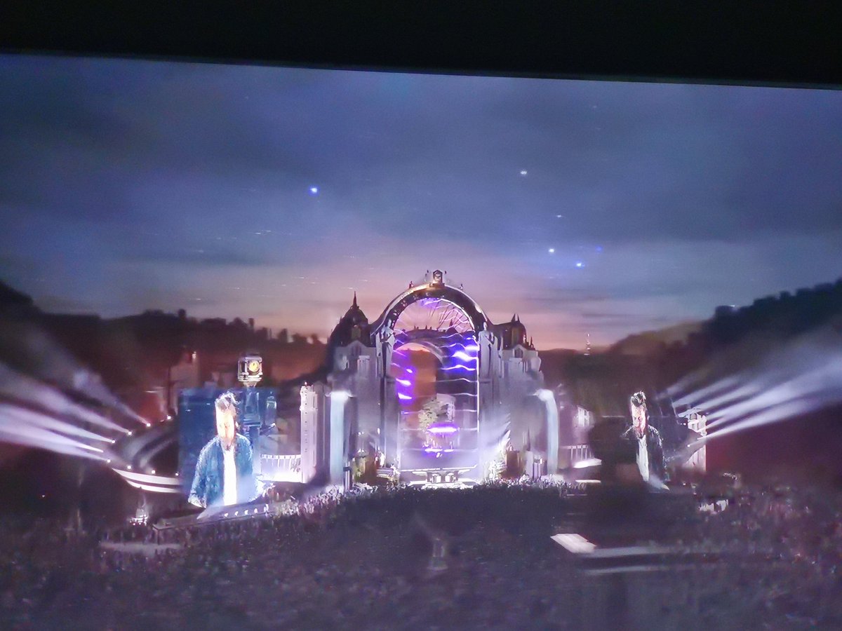 MikeD8090's tweet photo. Woow @davidguetta is really killing it #Tomorrowland2020 #Tomorrowland https://t.co/o8jZJg2VfG