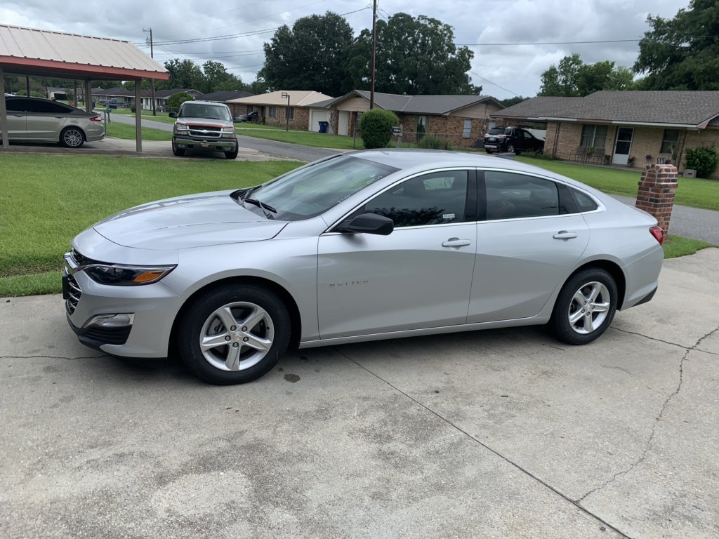_JairusKing's tweet photo. Had a talk with God &amp; he said it was time to step it up. He said owning all those slabs is cool, but you need more reliability &amp; peace of mind with a vehicle. Let me introduce y’all to Anita🥳 #2020ChevyMalibu #1stOwner #ChopShopBoyz #Lif https://t.co/eta7lZjAXo