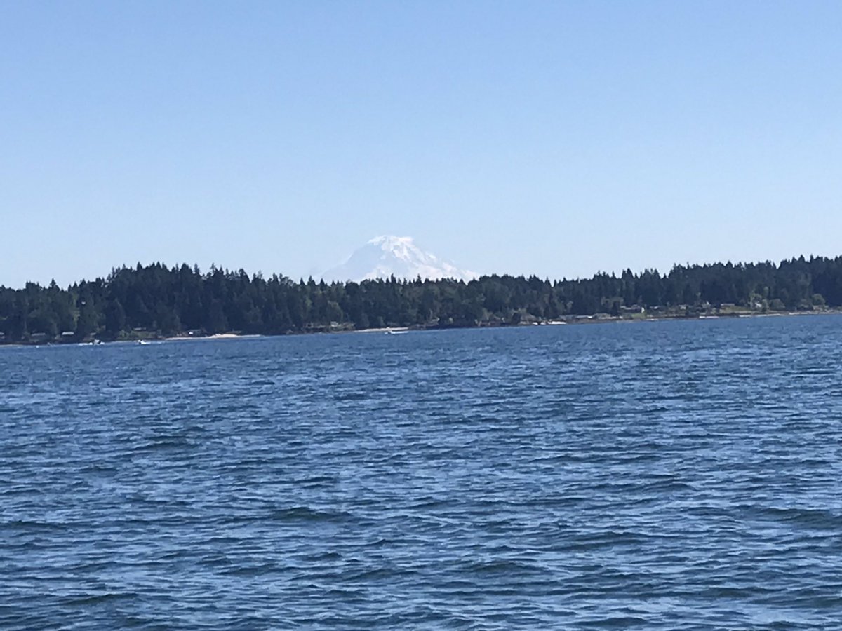 JennSchooley's tweet photo. Beautiful day in the Pacific Northwest https://t.co/M4kMWHHSqw