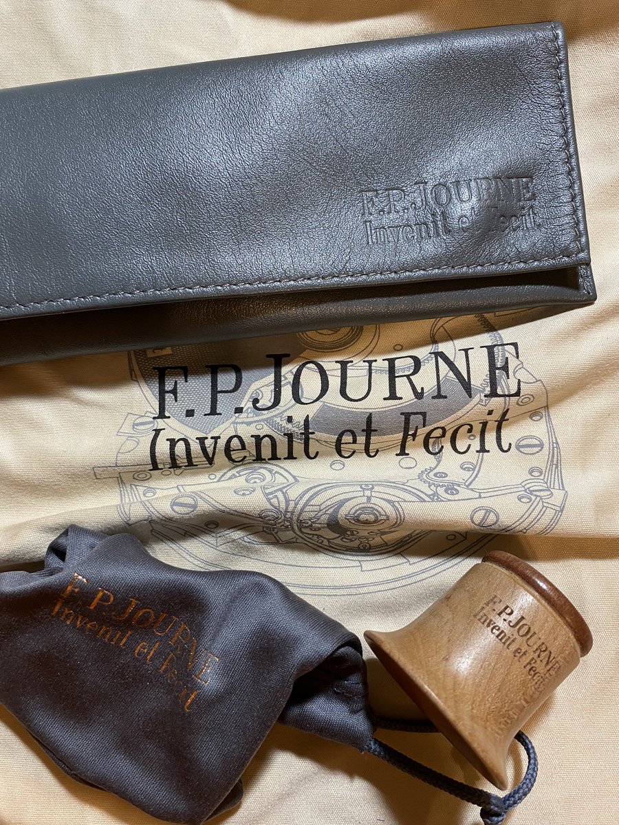 ToptraderYudee's tweet photo. Need a #Journe loupe to thoroughly enjoy a F.P. Journe #WATCH https://t.co/LUtXsm19RM
